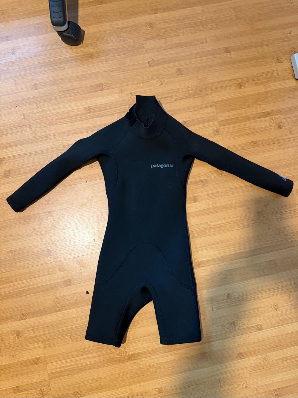 Patagonia Kids Black Long-Sleeve Shorty Wetsuit